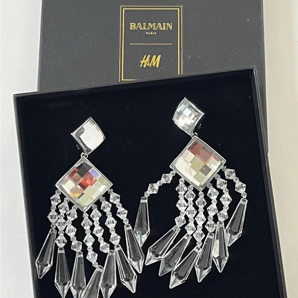 Balmain By H&M Chandelier clip on Earrings Crystal Embellishments new inbox - Picture 1 of 7